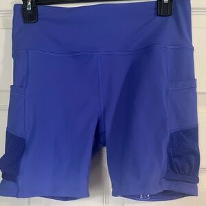 Athleta Ultimate Advantage Shorts Medium